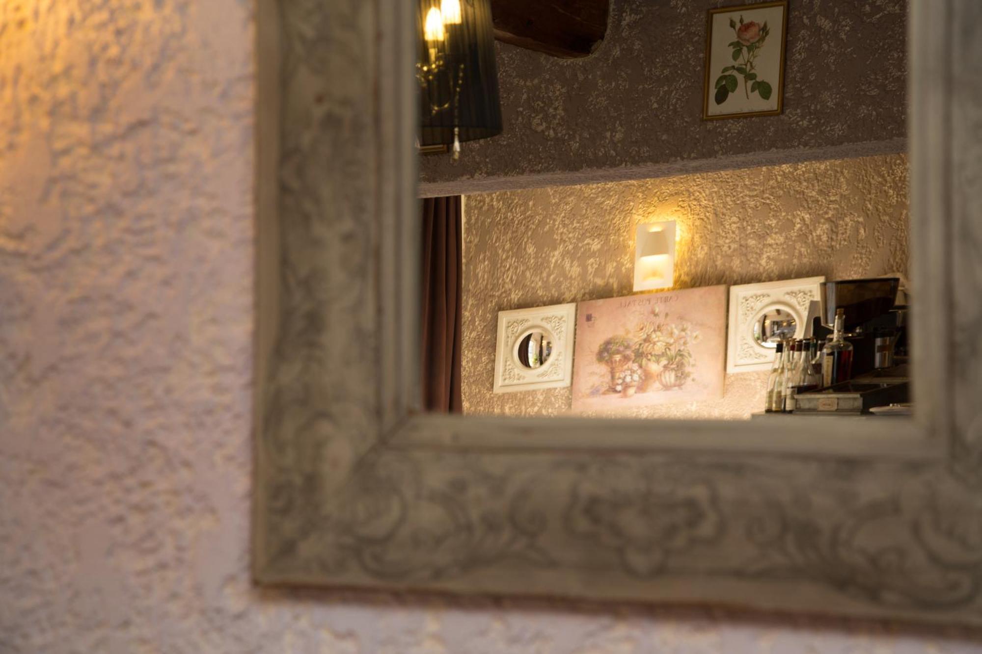 Logis Hotel Restaurant La Farigoule Sainte-Cécile-les-Vignes Εξωτερικό φωτογραφία