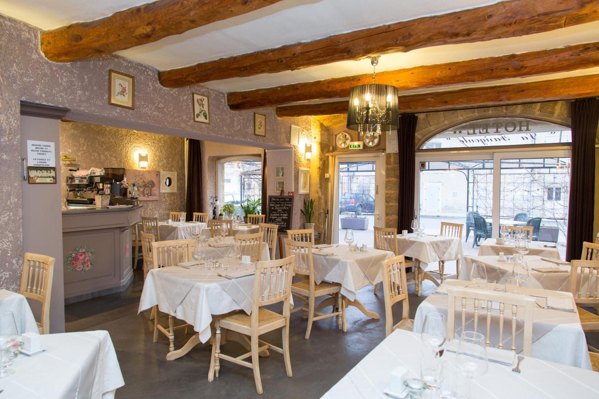 Logis Hotel Restaurant La Farigoule Sainte-Cécile-les-Vignes Εξωτερικό φωτογραφία