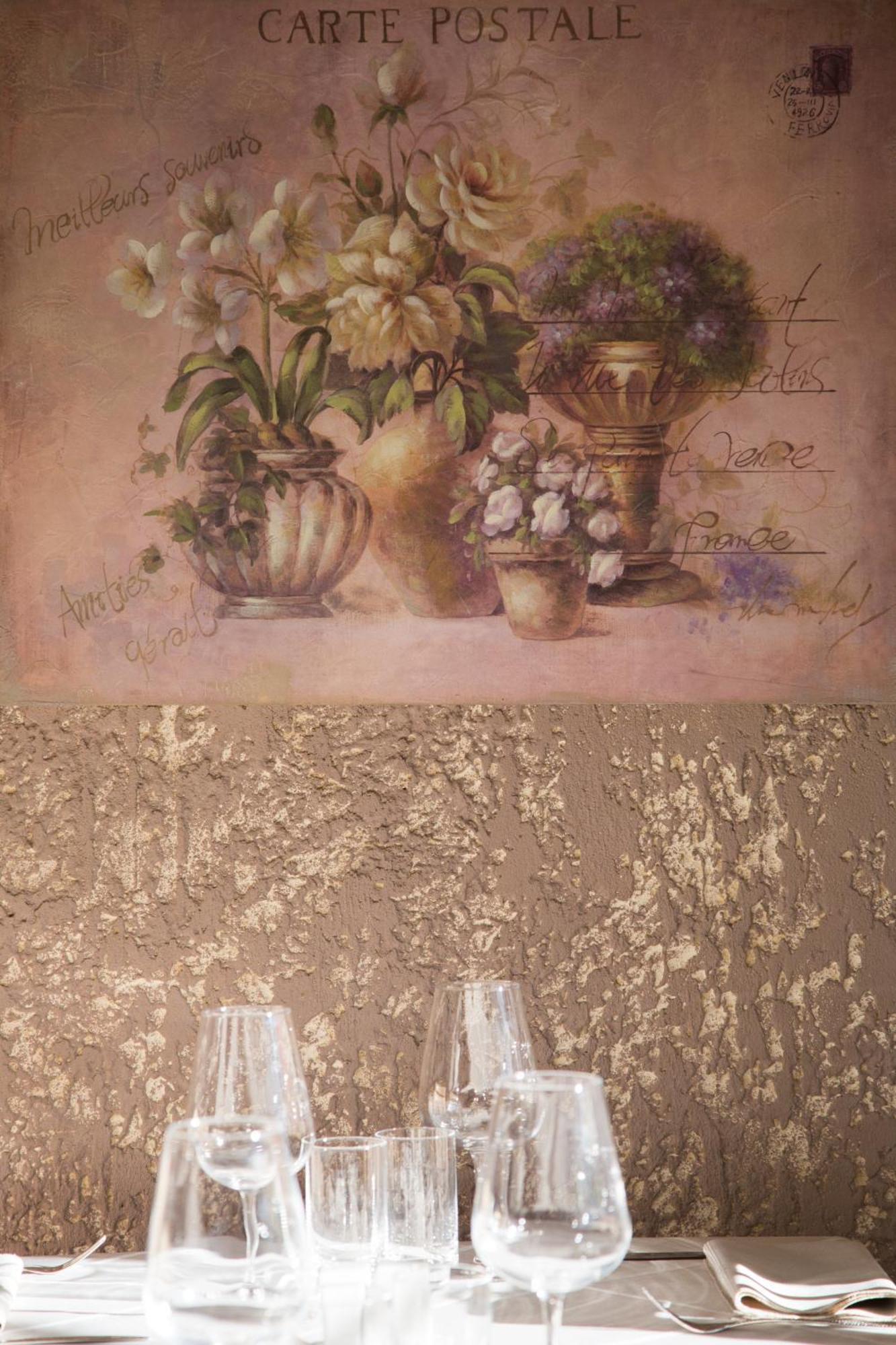 Logis Hotel Restaurant La Farigoule Sainte-Cécile-les-Vignes Εξωτερικό φωτογραφία