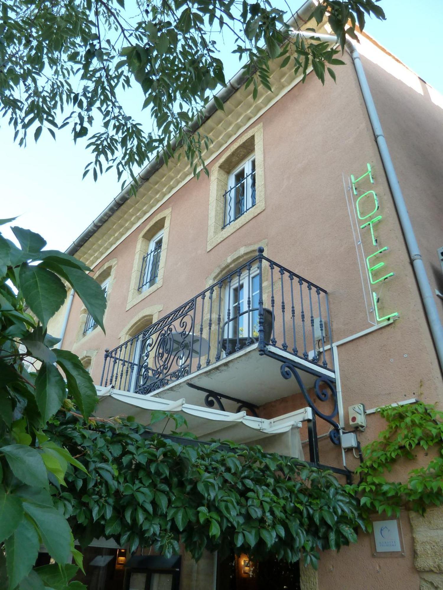 Logis Hotel Restaurant La Farigoule Sainte-Cécile-les-Vignes Εξωτερικό φωτογραφία