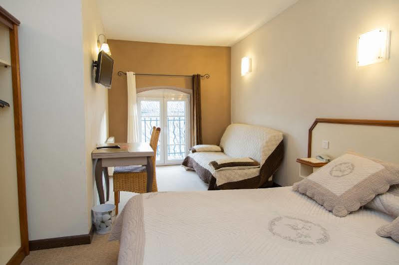 Logis Hotel Restaurant La Farigoule Sainte-Cécile-les-Vignes Εξωτερικό φωτογραφία